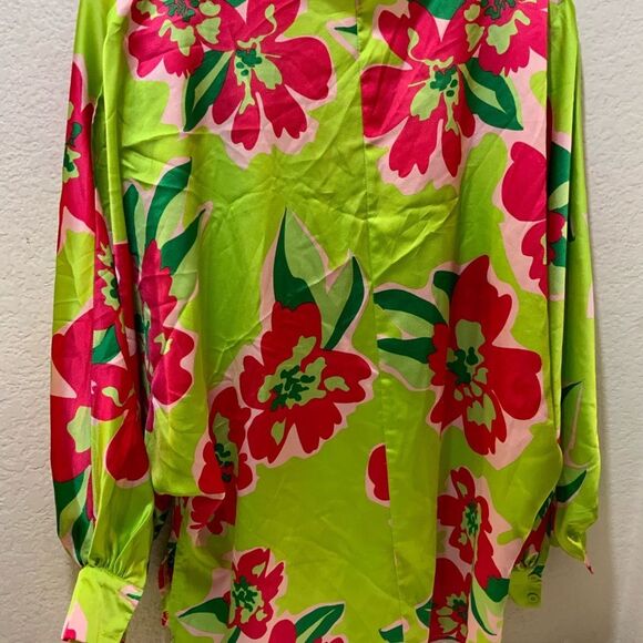 L Love  Floral Crop Top size Small - Picture 6 of 9